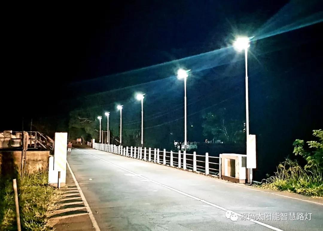 總統(tǒng)、發(fā)展局主席齊齊發(fā)聲，源碼火遍這個(gè)國家