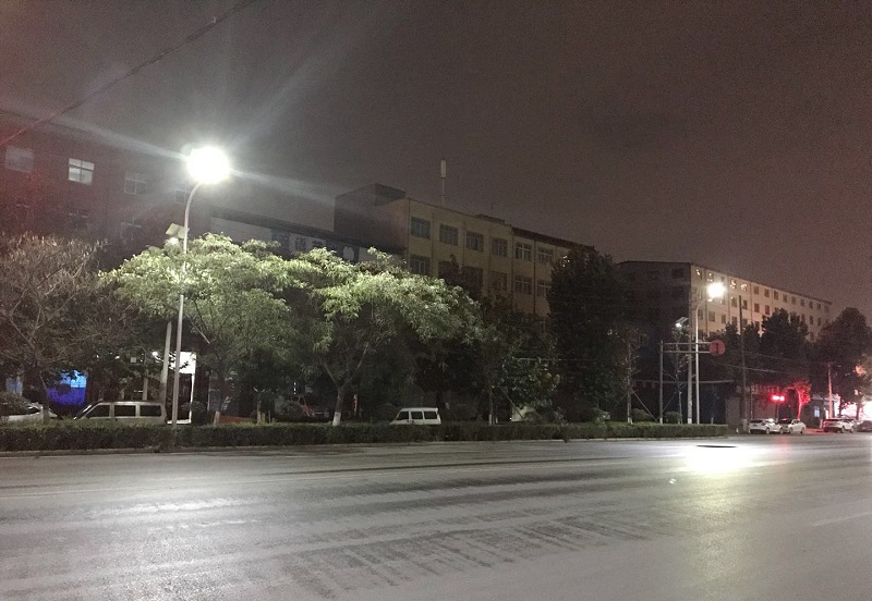 太陽能路燈廠家生產工藝流程詳解